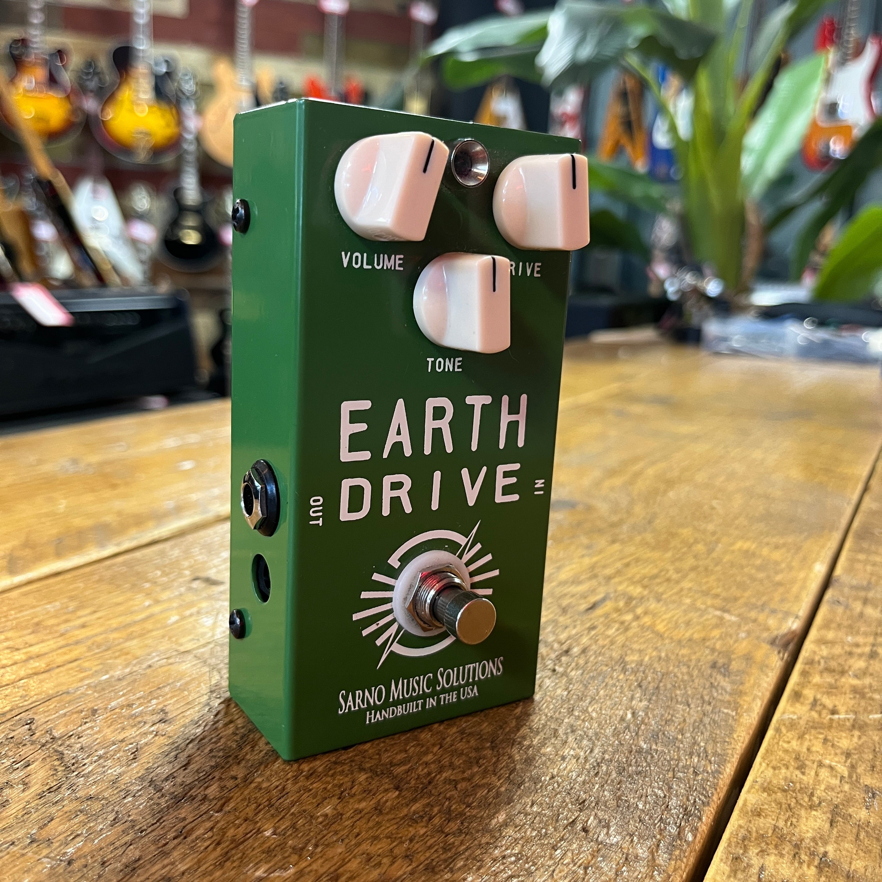 earth drive guitar pedal Sarno Earth Drive 2010s