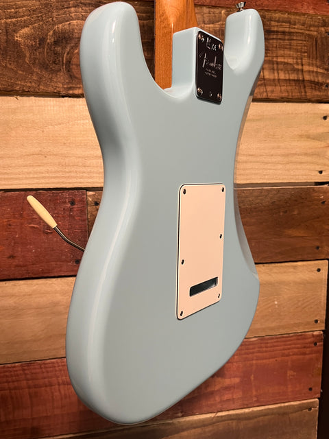 Fender American Professional FSR Stratocaster HSS Limited Run Daphne Blue Roasted Maple