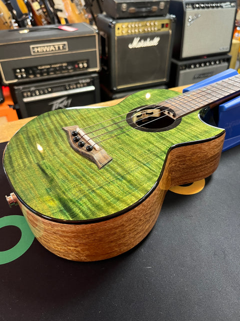 Flight Comet EQ-A Tenor Ukulele Solid Maple/Mango Tone Woods W/Pickup 2024 - Green Flame