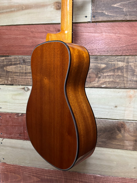 BK35G Baritone Ukulele With Tweed Case