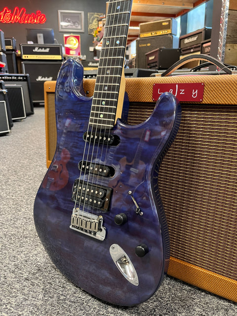 Fender American Deluxe Stratocaster QMT HSS with Rosewood Fretboard 2004 Cobalt Blue Transparent