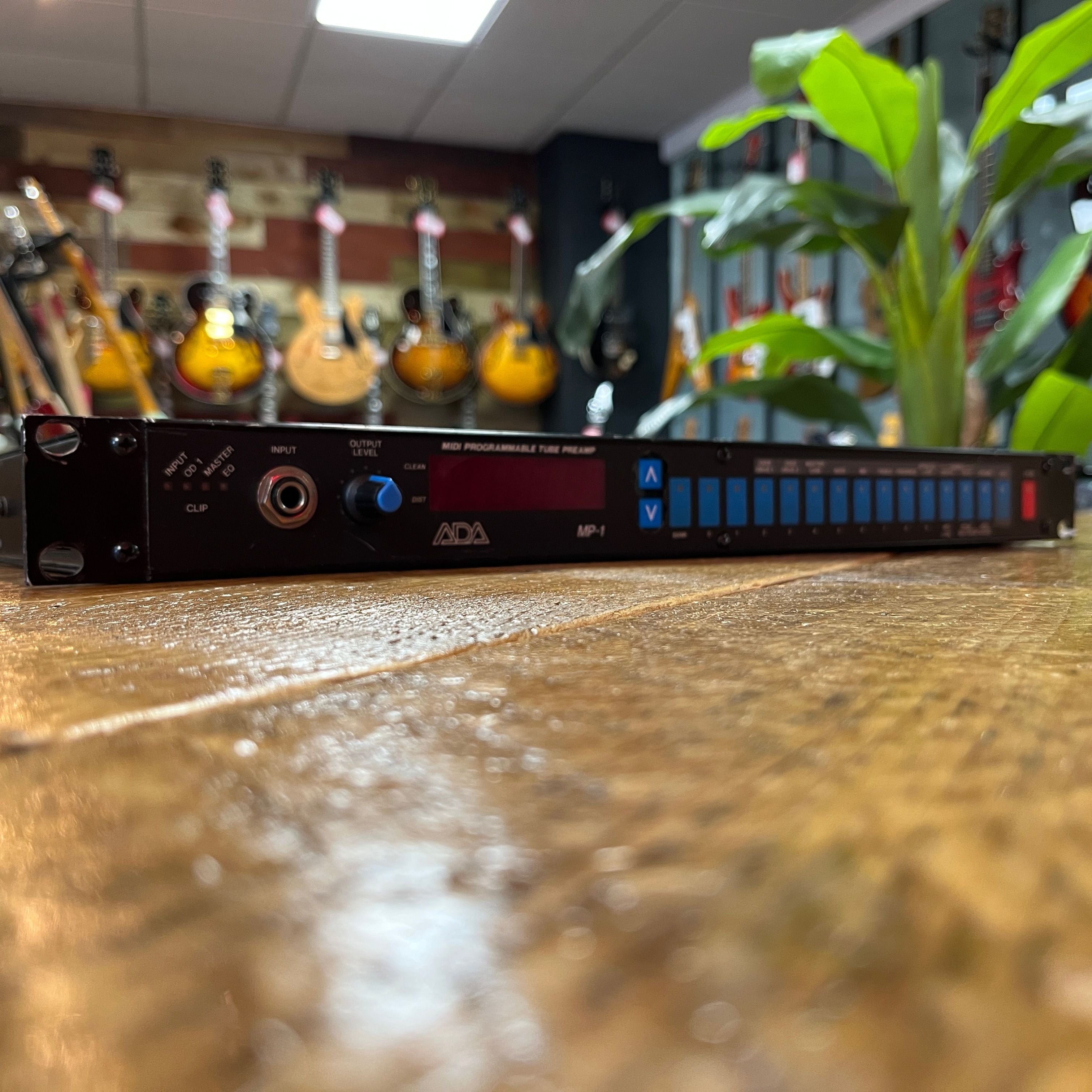 A/DA MP-1 Guitar Preamp Version 2 Chip 1990s – MotoMusic
