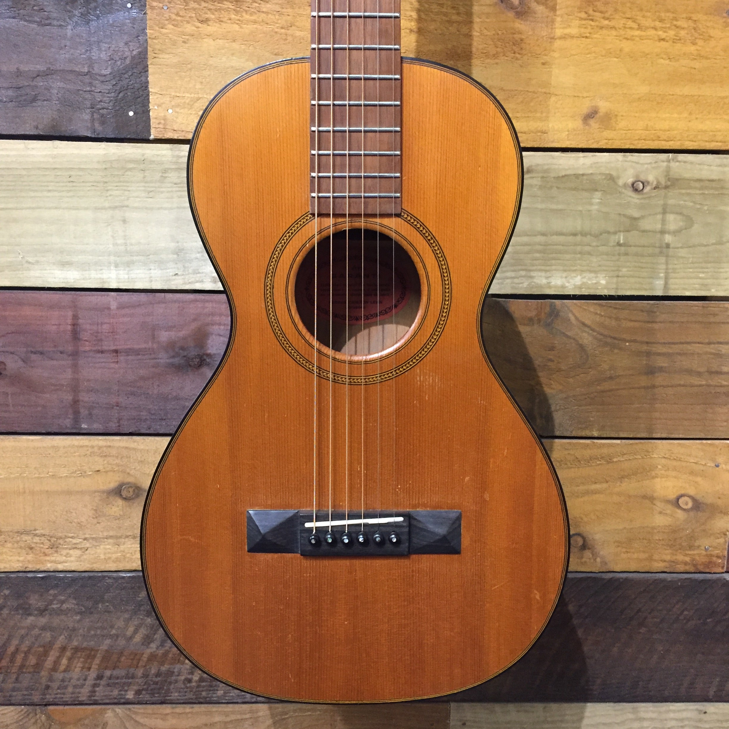 Levin Parlour Guitar 1934 MotoMusic