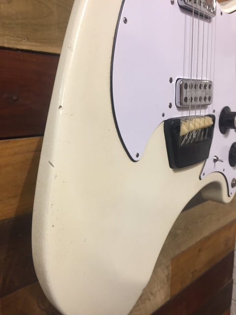 Ovation Breadwinner White 1973-5