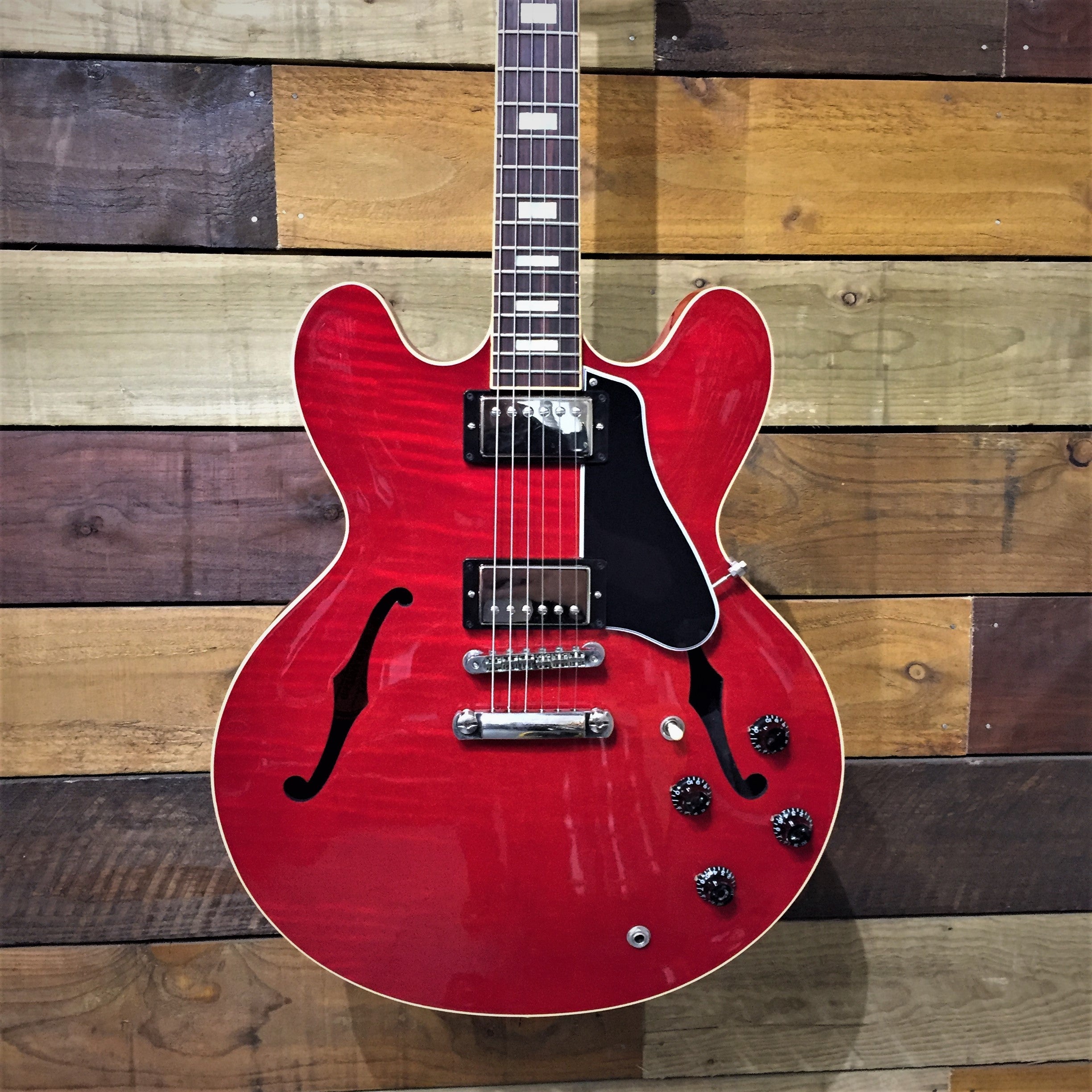 Gibson ES-335 Figured Top Block Inlay Cherry Memphis 2015 – MotoMusic