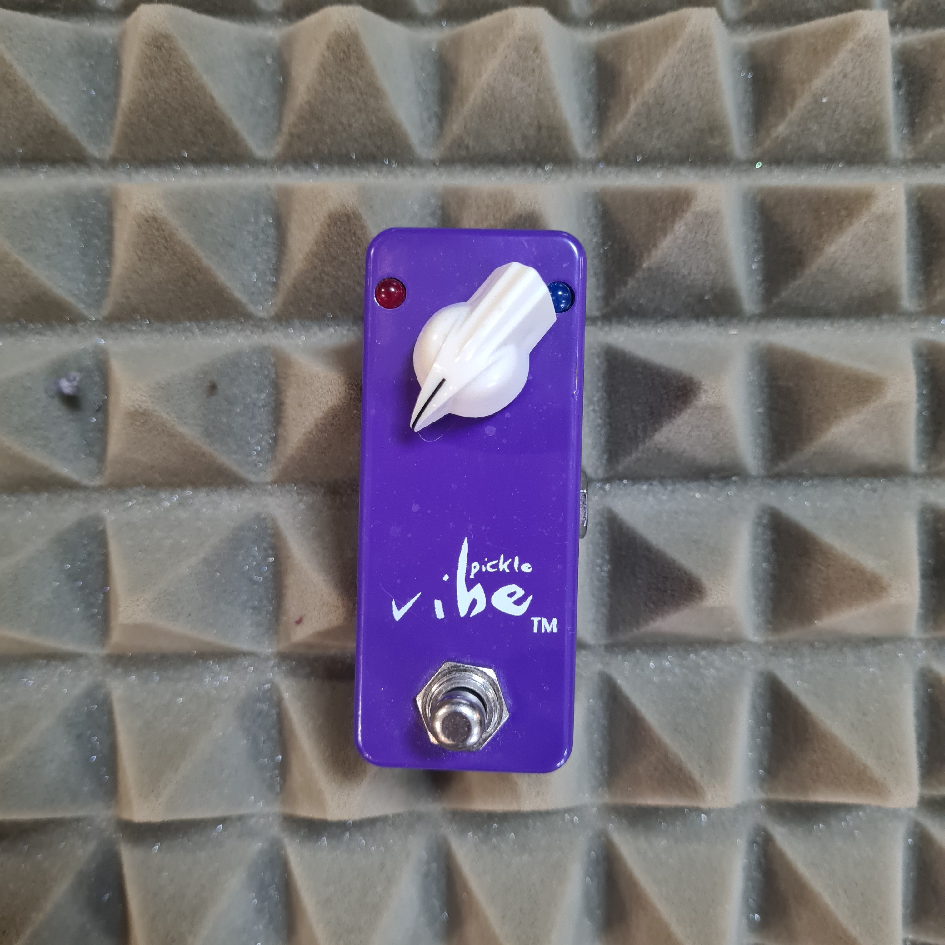 Lovepedal vibe 初期型 Lovepedal Pickle Vibe - The Day in a Life