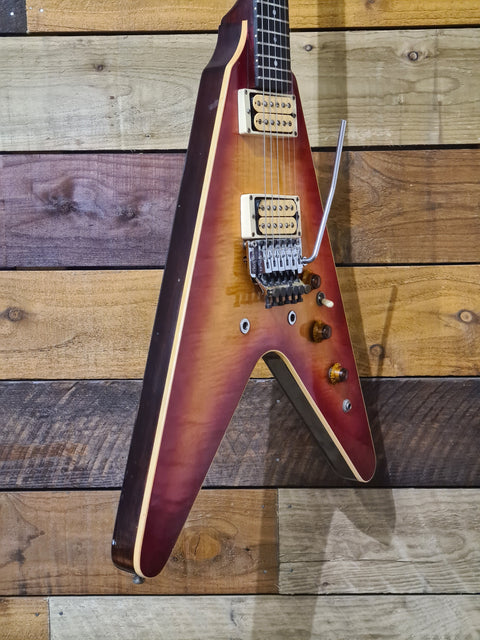 Gibson The "V" CMT Floyd Rose 1981 Cherry Sunburst