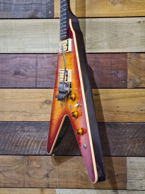 Gibson The "V" CMT Floyd Rose 1981 Cherry Sunburst