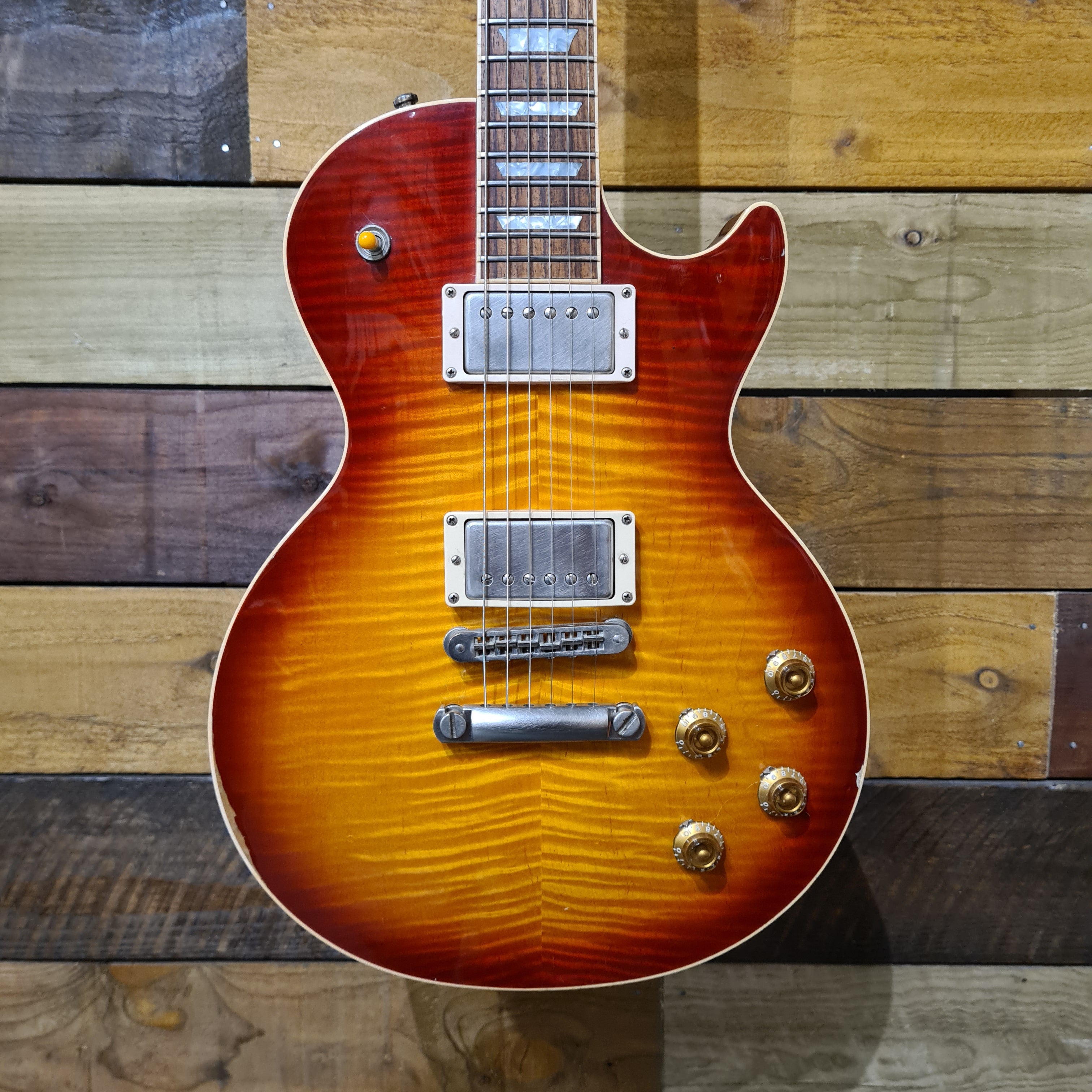 Gibson Les Paul Standard 2003- Cherry Burst – MotoMusic