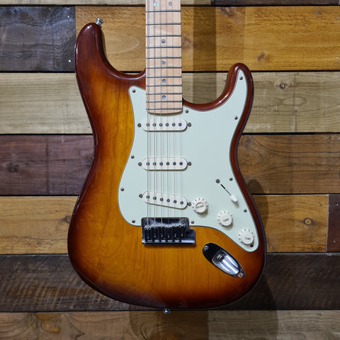 Fender Deluxe Stratocaster 2008 - Sunburst