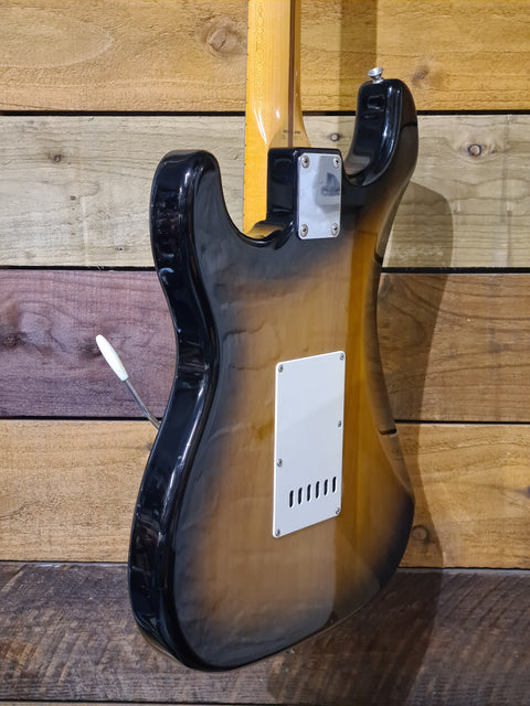 Fender M.I.J 54 Re-issue Strat - Sunburst