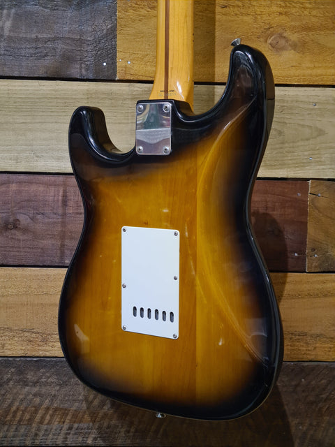 Fender M.I.J 54 Re-issue Strat - Sunburst