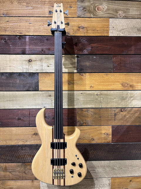 Aria Pro II SB900 Japan Fretless Vintage Bass 1980's