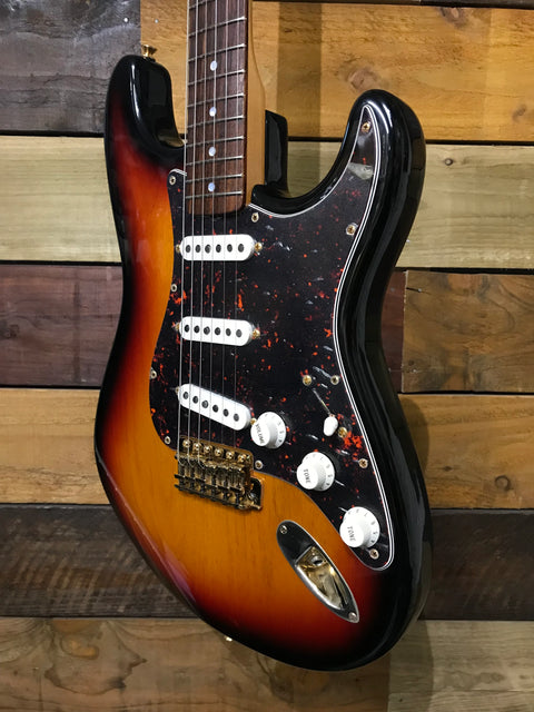 Fender Collectors Edition Stratocaster in Three-Tone Sunburst 1997