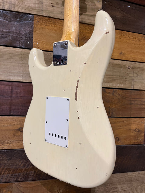 Fender Custom Shop 63 Stratocaster Aged White Relic RW