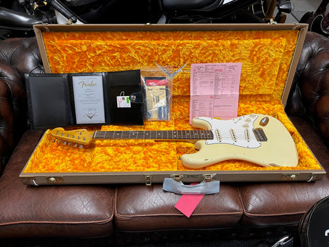 Fender Custom Shop 63 Stratocaster Aged White Relic RW