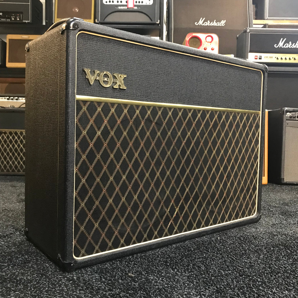 VOX AC30 'Top Boost' 1964 – MotoMusic