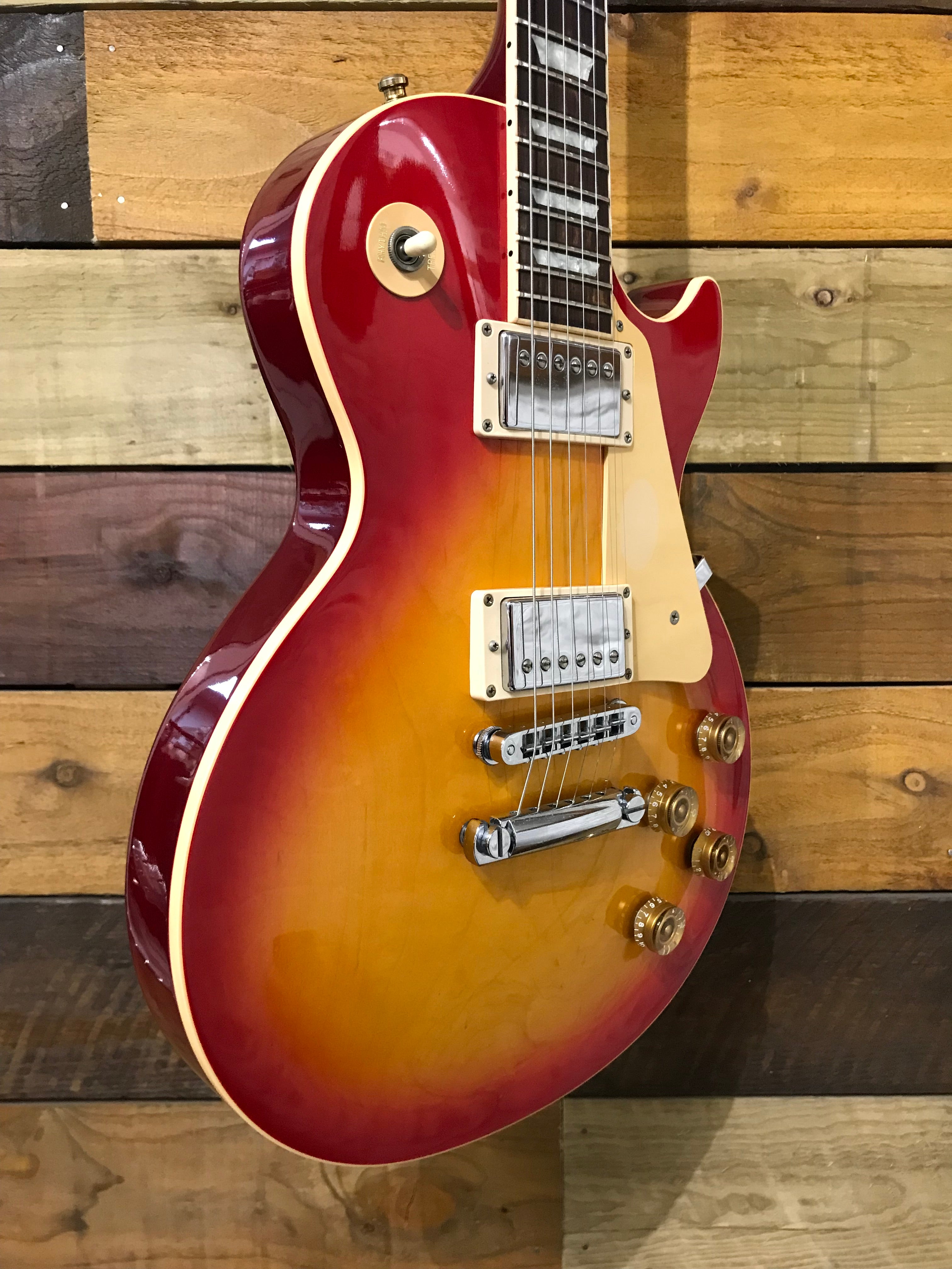 Gibson Les Paul Standard 2000 – MotoMusic