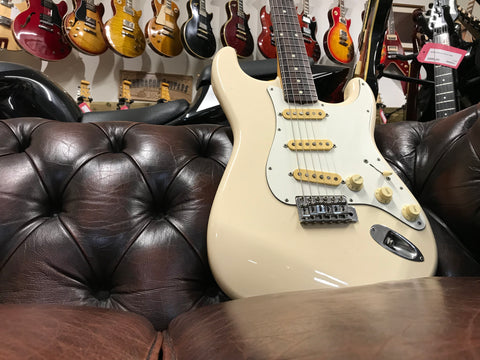 Fender ST-62 Stratocaster MIJ Olympic White 1990