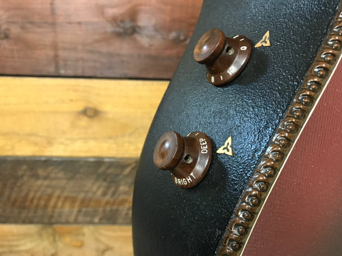 Ovation Adamas 1687-2 1983
