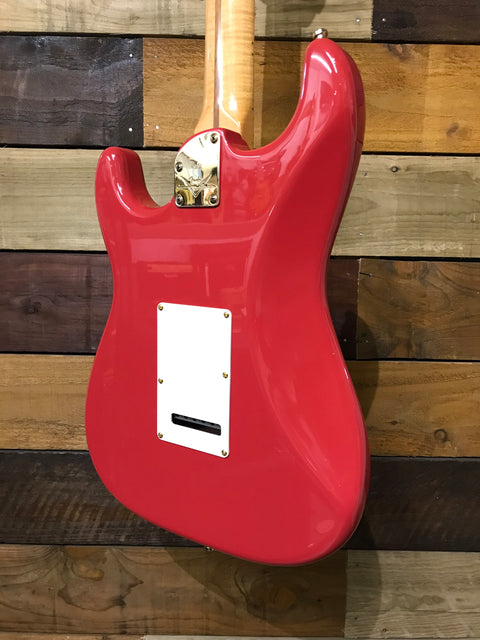 Fender Custom Shop Custom Deluxe Stratocaster "Kinsman" 2013
