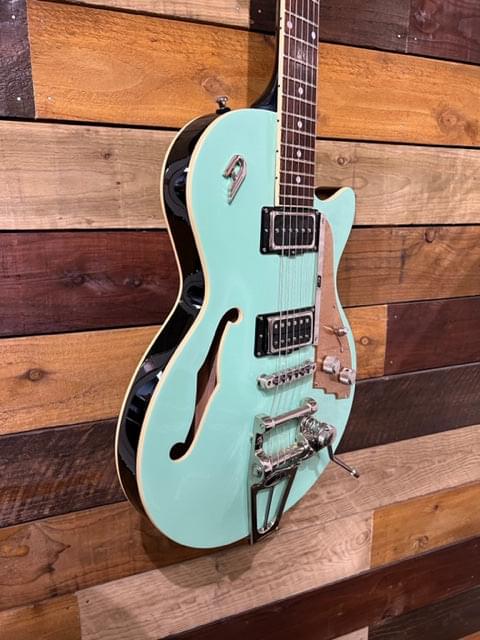 Duesenburg TV Starplayer In Surf Green