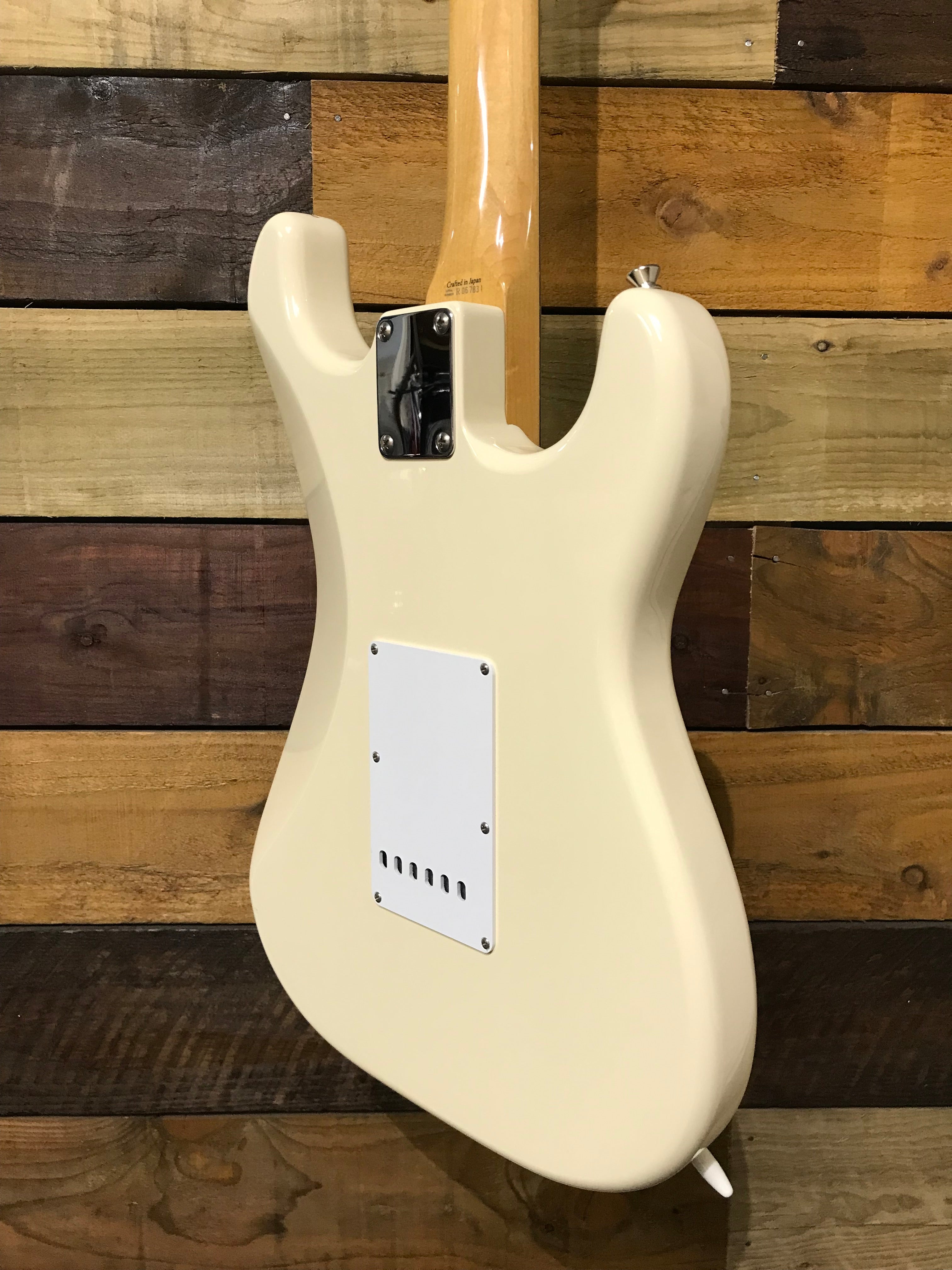 Fender ST-68 Stratocaster Japan Olympic White 2004 – MotoMusic