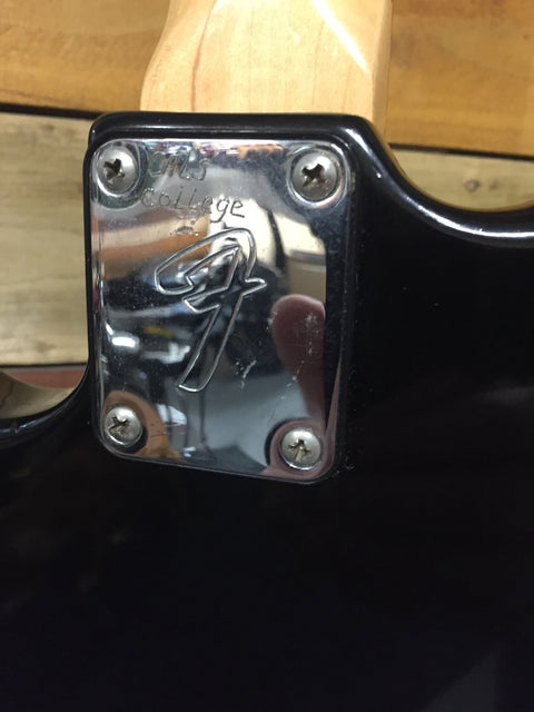 Fender Musicmaster Black 1978