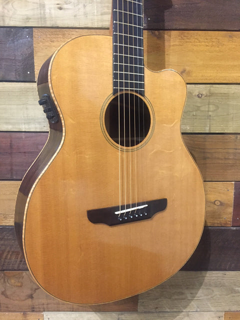 Lancaster Jumbo Style UK Made Electro Acoustic Guitar 2017