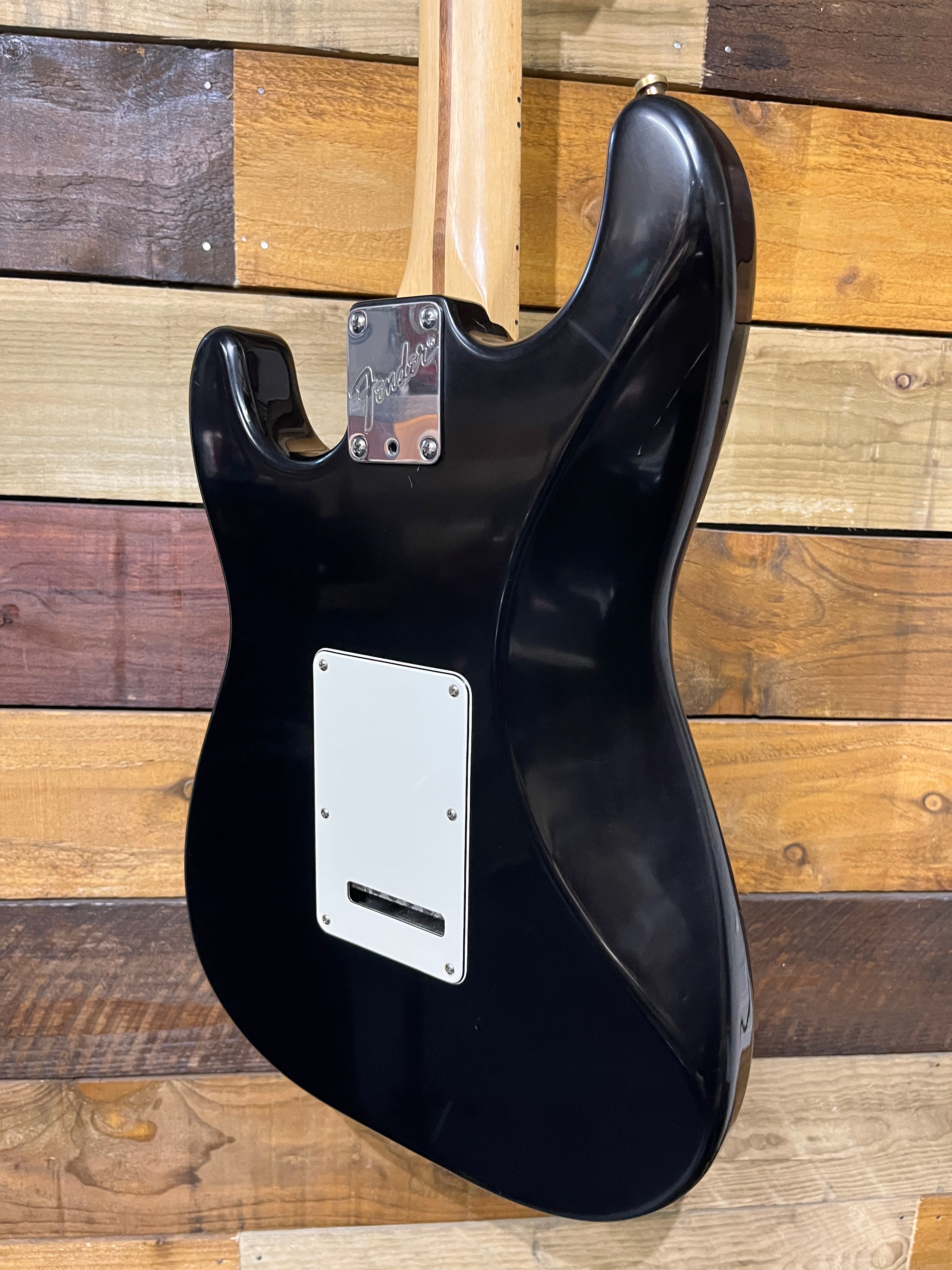 Fender Stratocaster Plus 1992 Cornell Mid Boost – MotoMusic