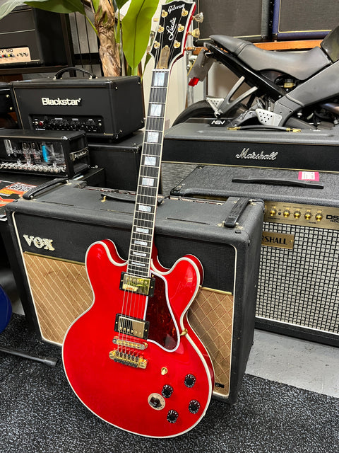 Gibson BB King Lucille Cherry Red 2016 MINT!