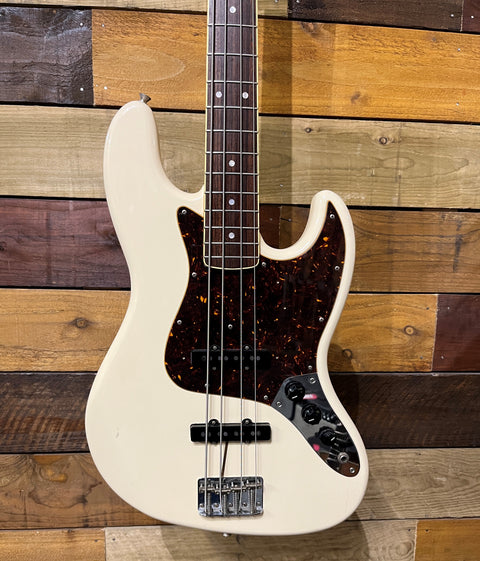 Fender 60's Jazz Bass Japan Vintage White Matching Headstock 2004