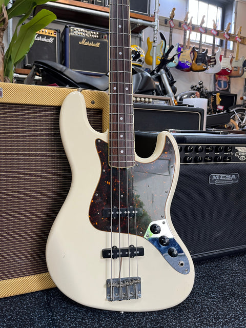 Fender 60's Jazz Bass Japan Vintage White Matching Headstock 2004
