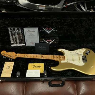 Fender Custom Shop Custom Classic Stratocaster in Aztec Gold 2009
