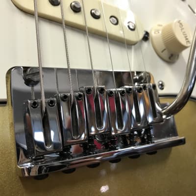 Fender Custom Shop Custom Classic Stratocaster in Aztec Gold 2009